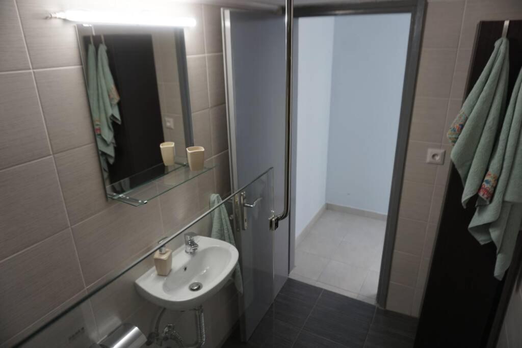 Park View Apartment In Paralia Dionisiou Екстер'єр фото