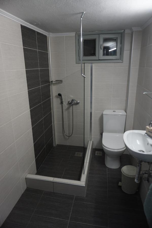 Park View Apartment In Paralia Dionisiou Екстер'єр фото